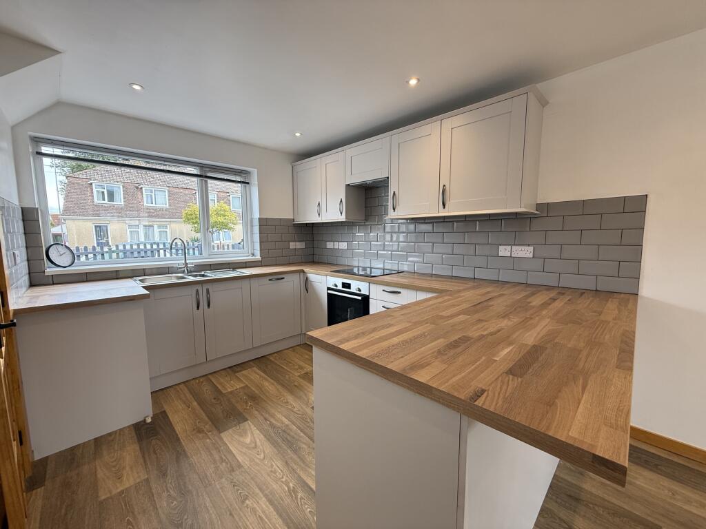House in Taunton - View 3