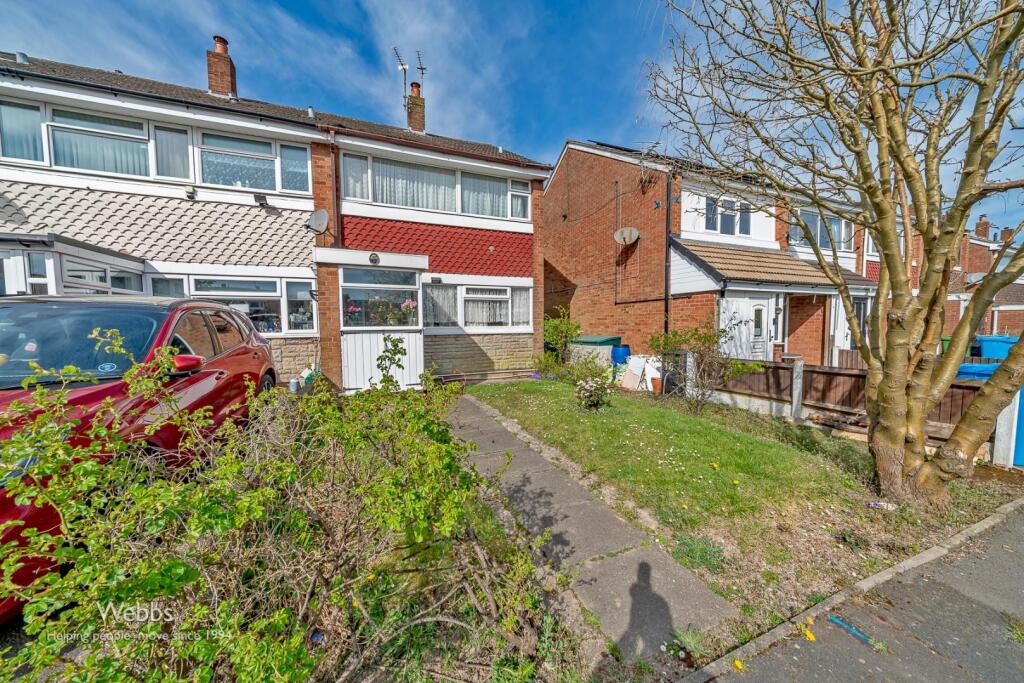 3-bed terraced on Triton Close, Great Wyrley, £160,000