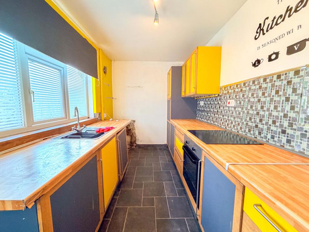 House in Nuneaton and Bedworth, Attleborough - More