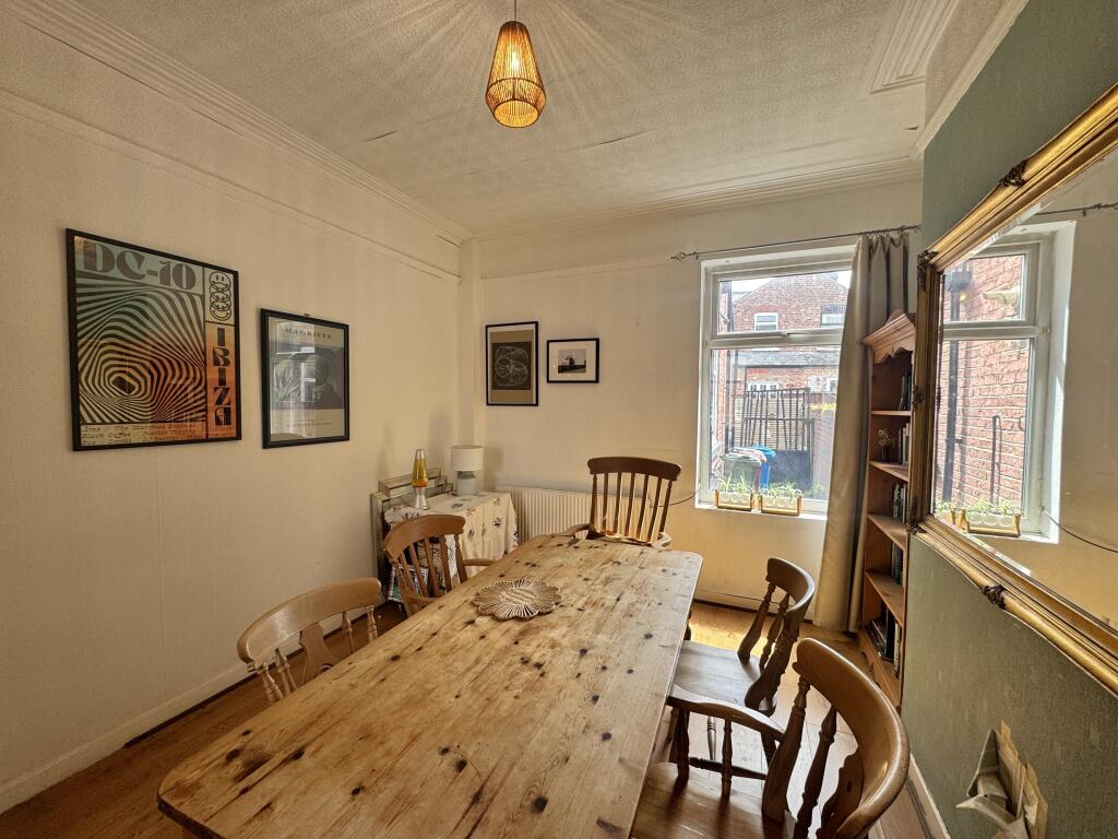 House in Manchester, Levenshulme - More