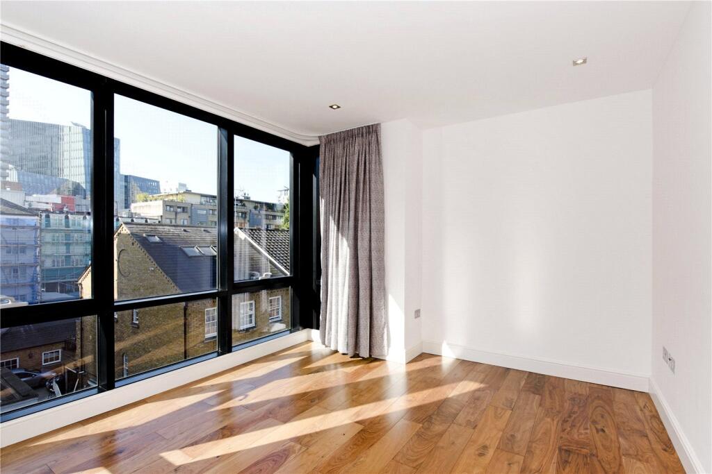 Apartment in London - View 5
