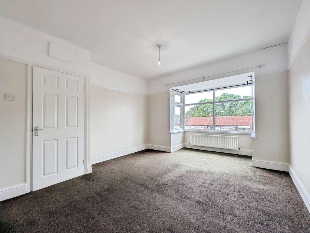 Apartment in Newcastle upon Tyne - View 4