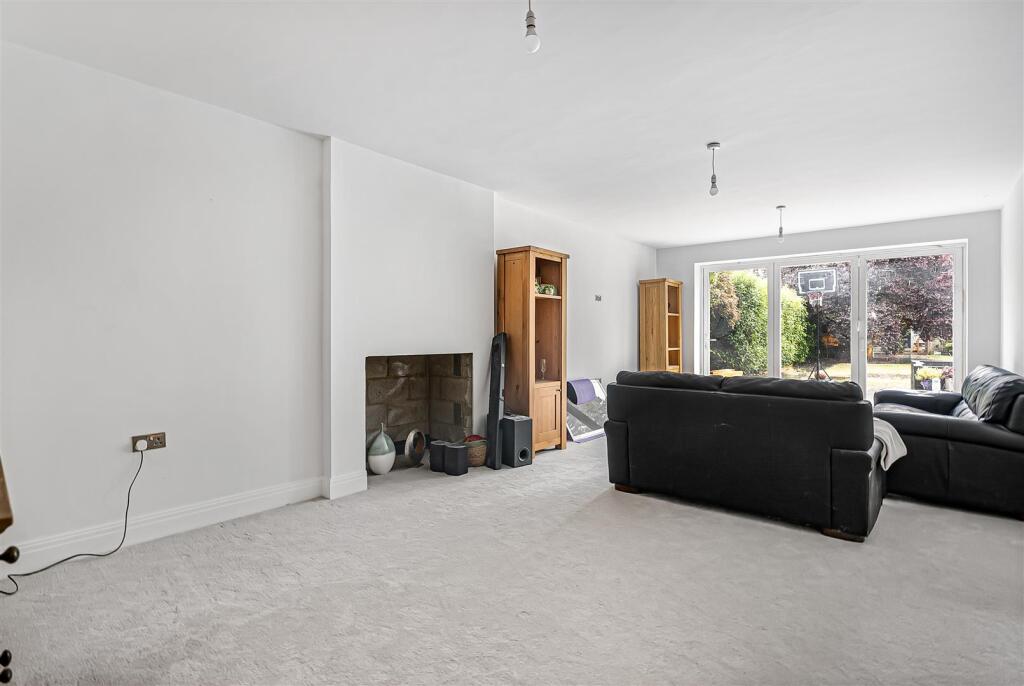 House in St Albans, Bernards Heath - More
