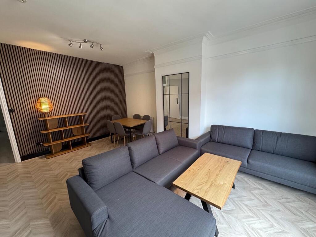 Apartment in Manchester, Fallowfield - View 3