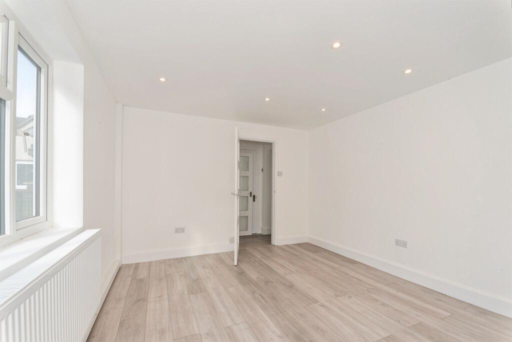 House in Vale of White Horse, Ashbury - View 5