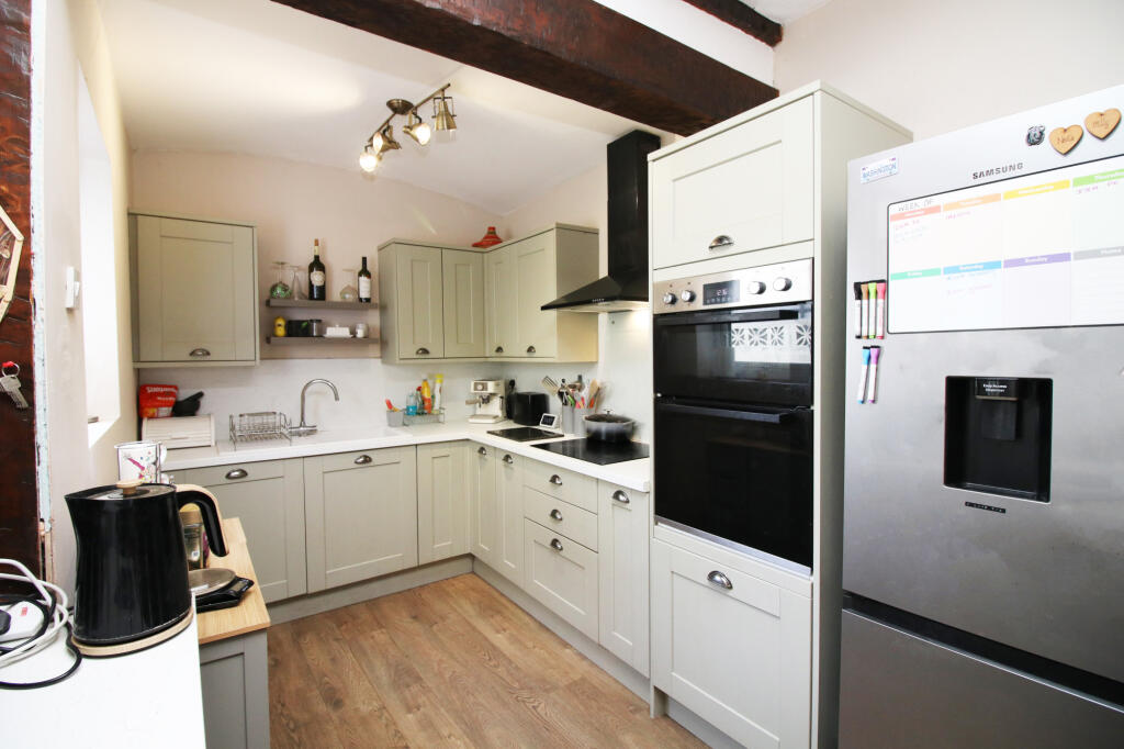 Rossall Road,  Thornton-Cleveleys, FY5 photo 4