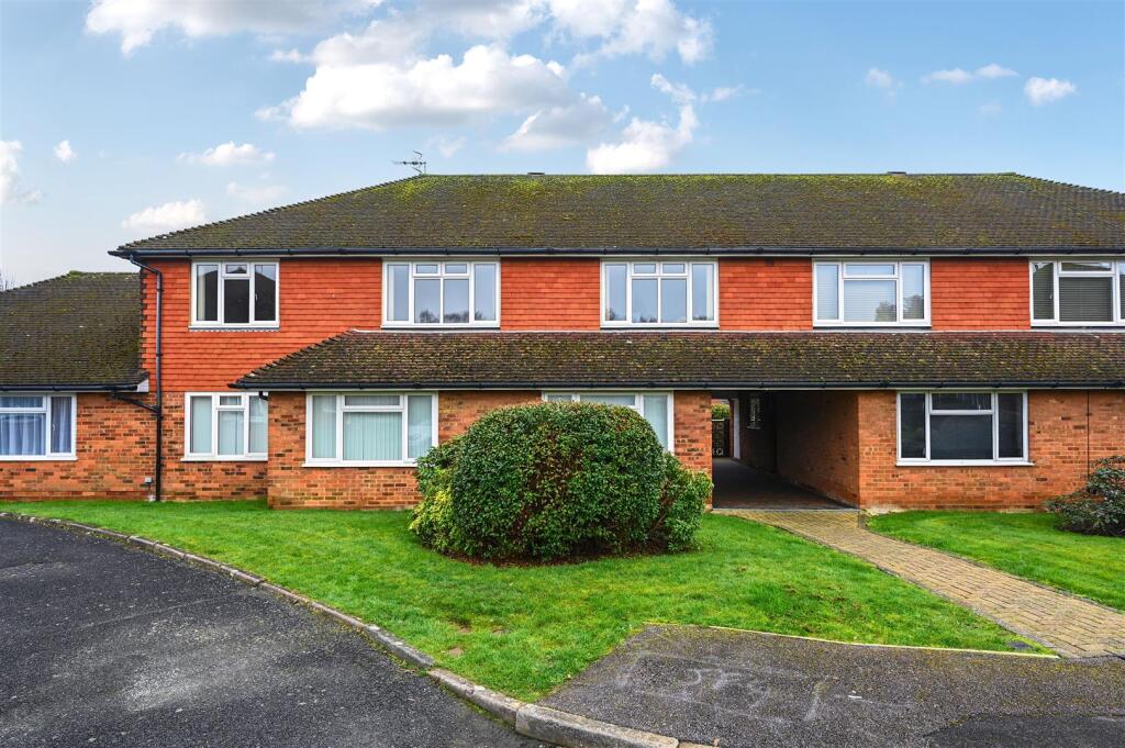 Main image of property: Cowdray Close, Bexhill-On-Sea