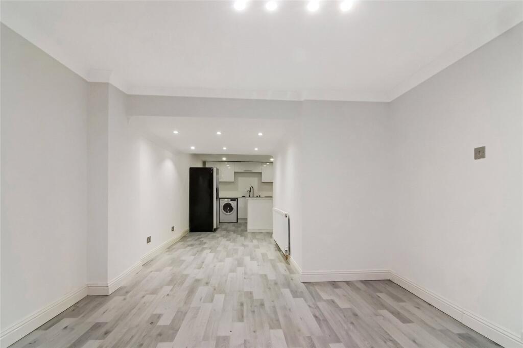 Apartment in Bridge of Weir, Renfrewshire - View 5