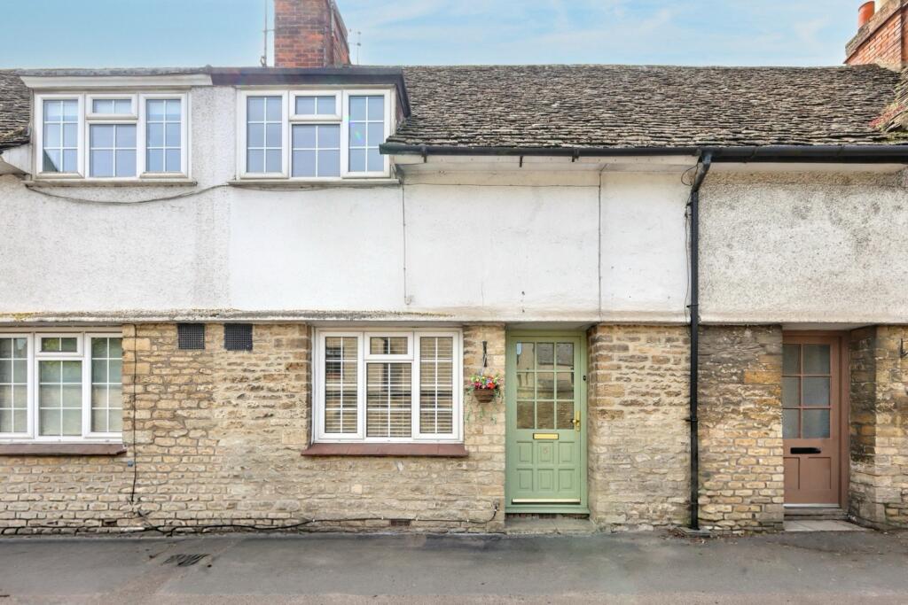Main image of property: 6 Mill Street, Witney