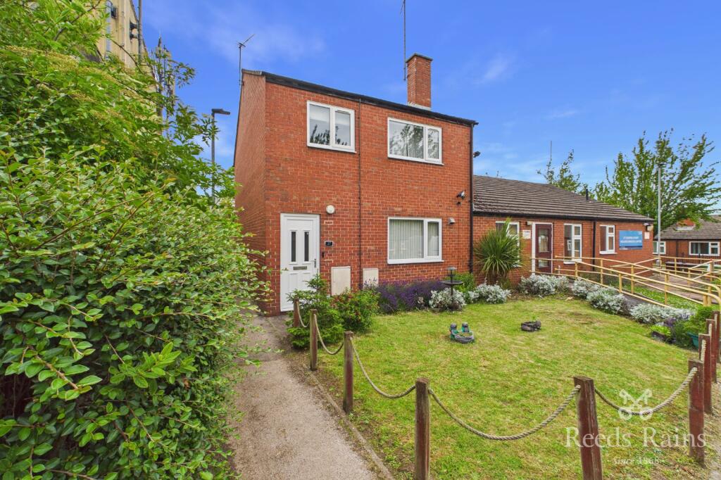 3-bed semi-detached on St. Josephs Court, Dinnington, Sheffield, South Yorkshire, S25, £185,000