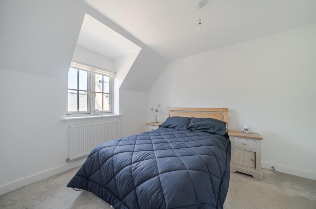 House in Salisbury - View 5