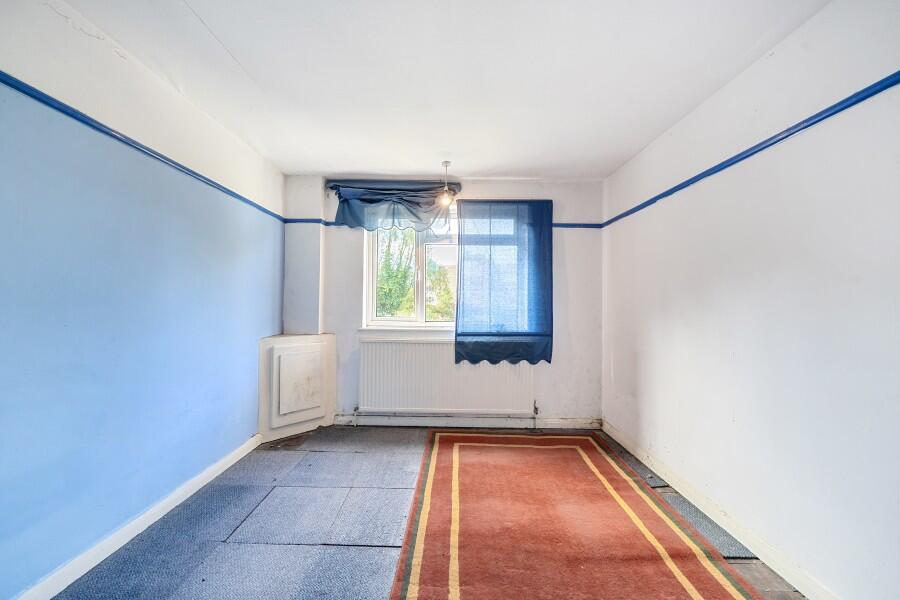 Apartment in Harrow - More