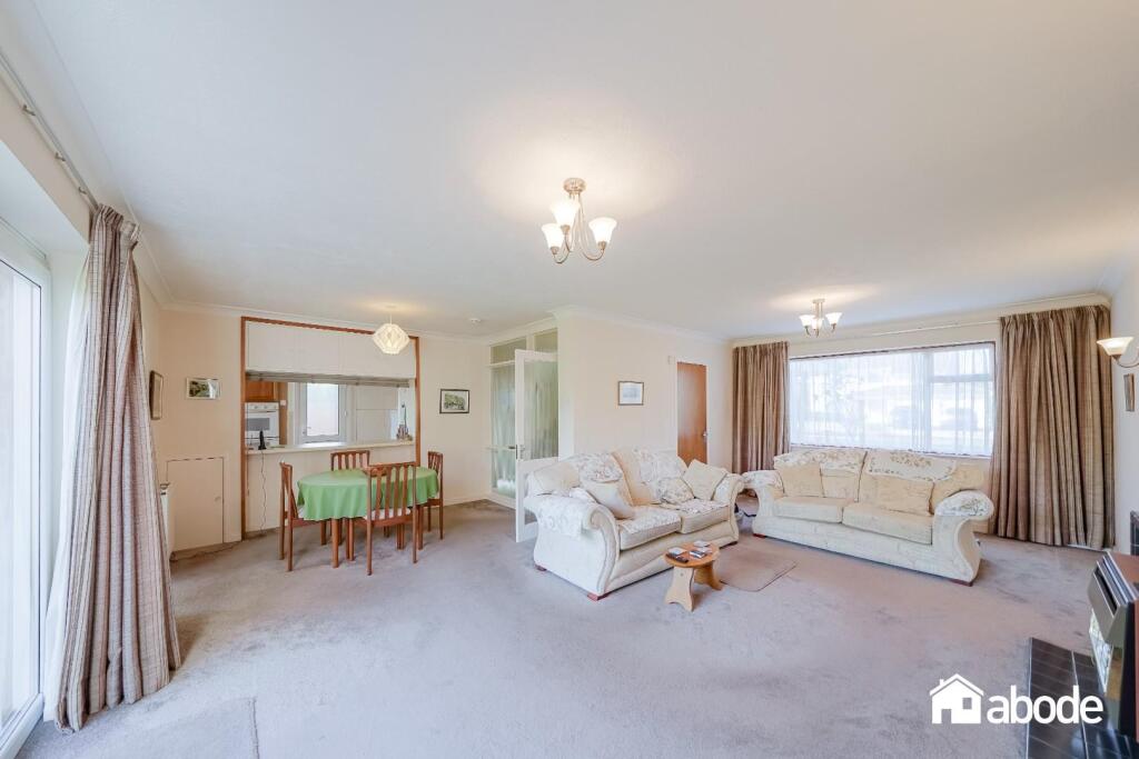 House in Sefton, Formby - More