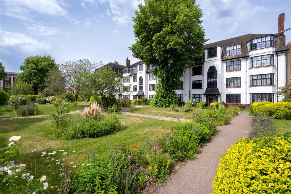 Apartment in London - View 3