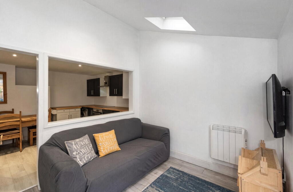 House in Tonbridge - View 4