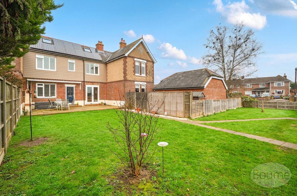 Main image of property: South Lane, Clanfield, Waterlooville, Hampshire, PO8