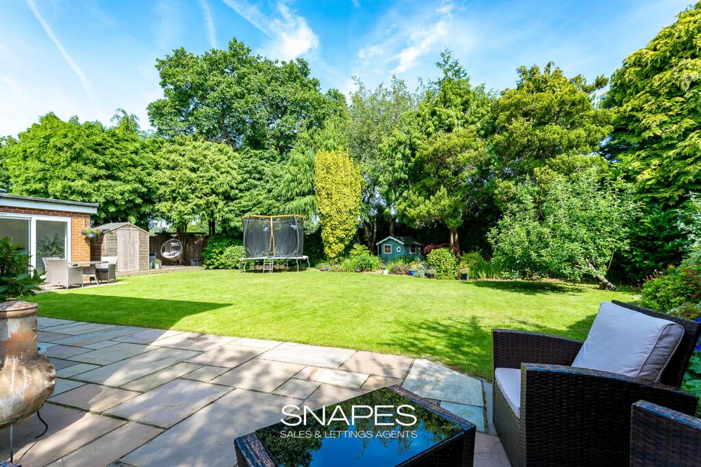 Kendal Drive, Bramhall, SK7 photo 4