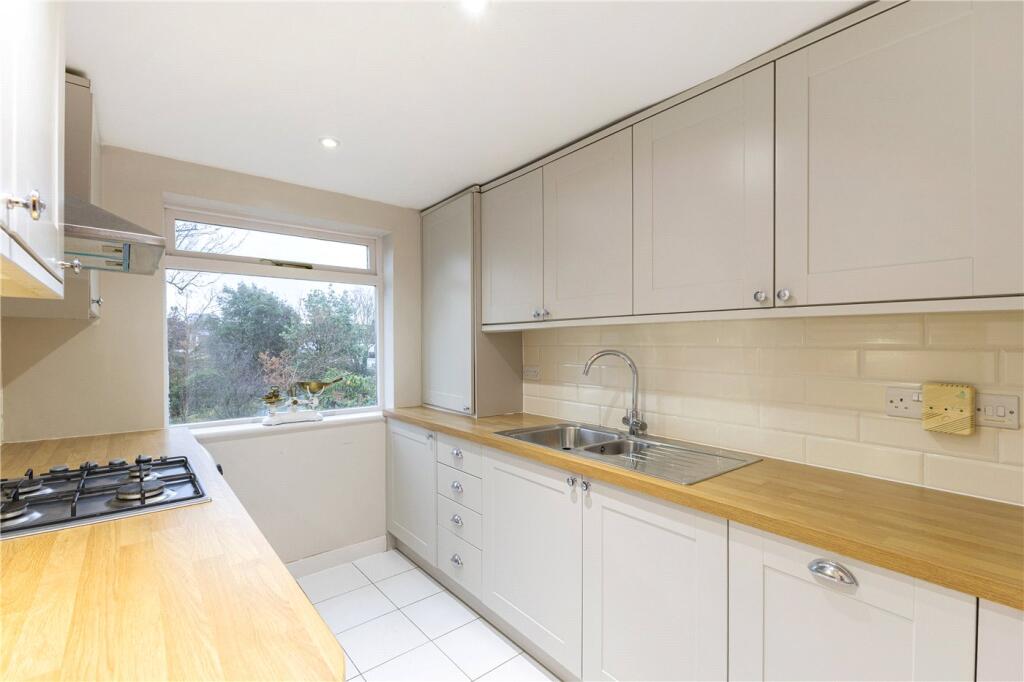 Larkhall Rise, Clapham, London, SW4 photo 4