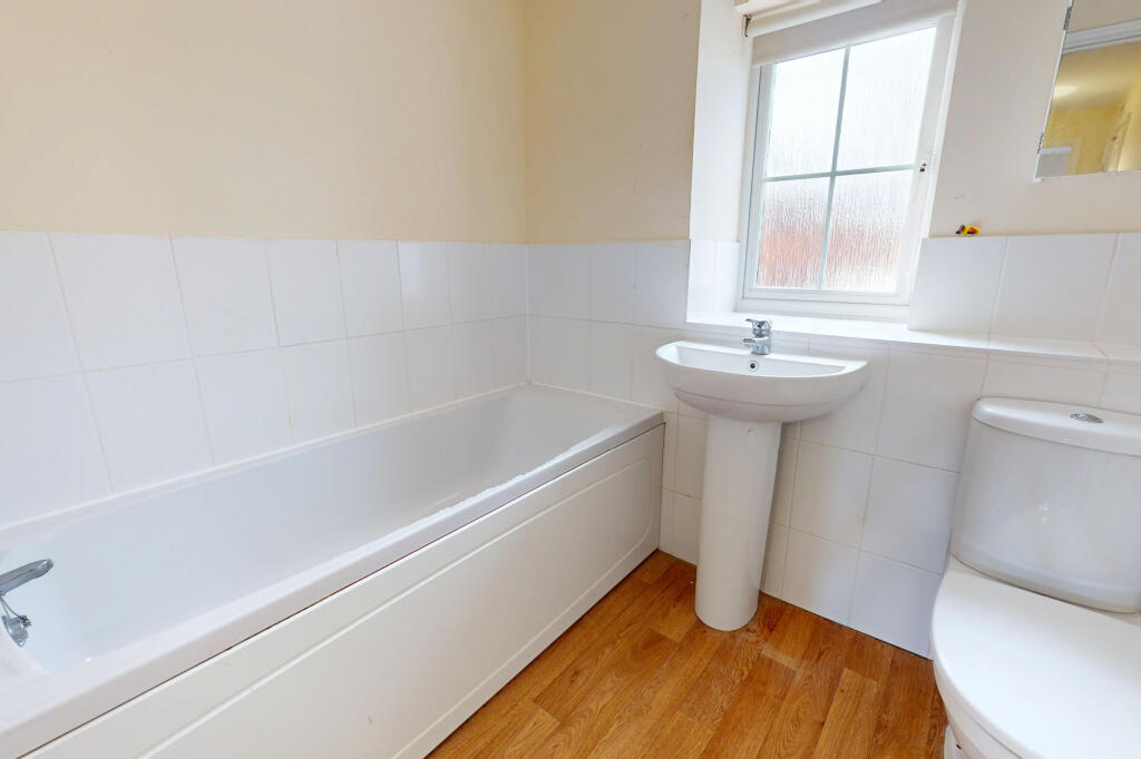 House in Tonbridge - More