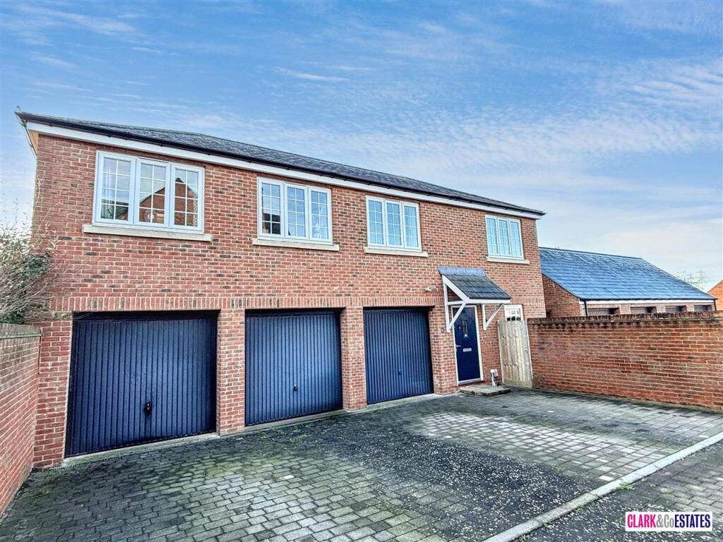 Main image of property: Pebblebed Close, Exeter
