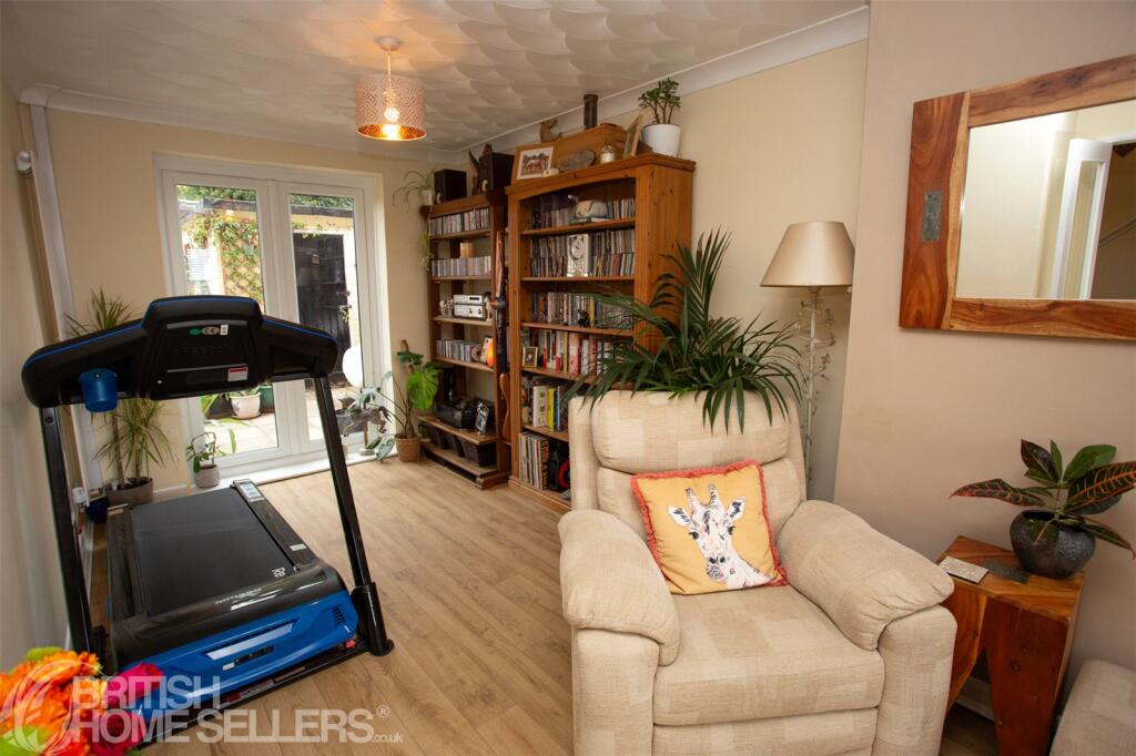House in Thanet, Garlinge - More
