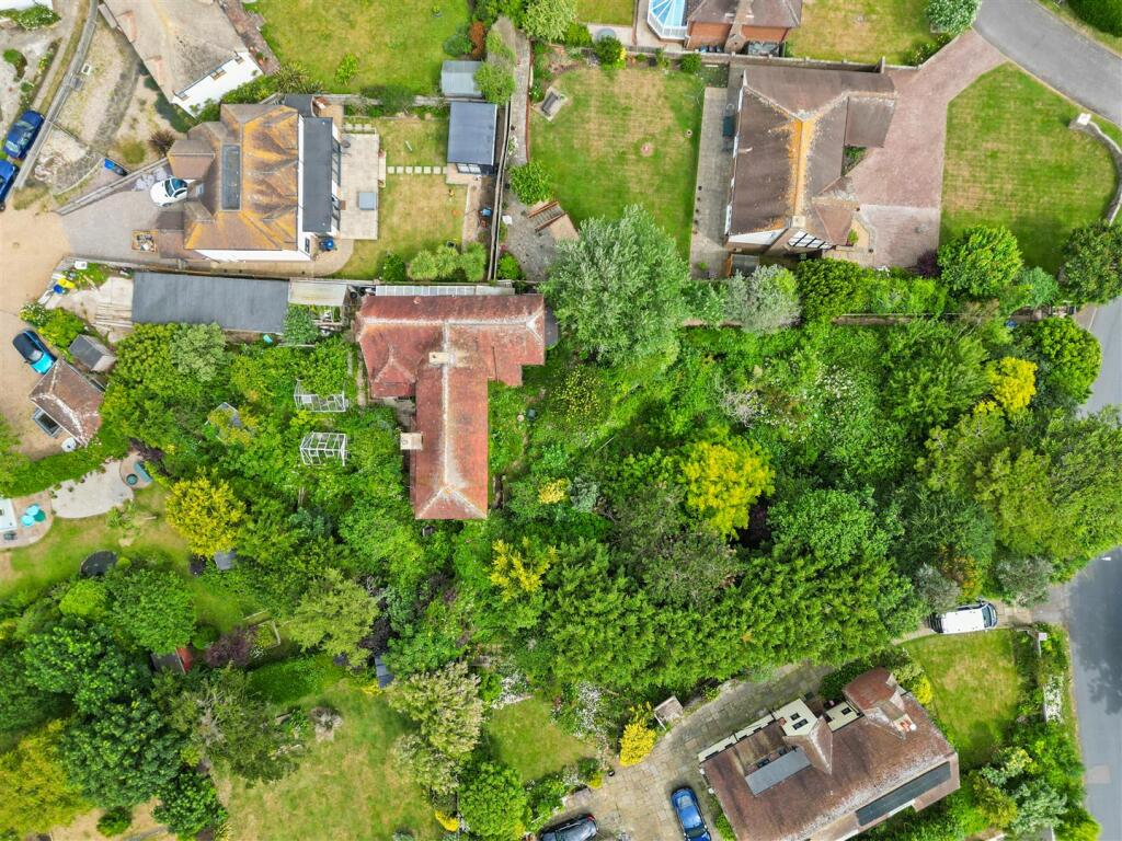 Umleitung, Southdown Road, Seaford photo 4