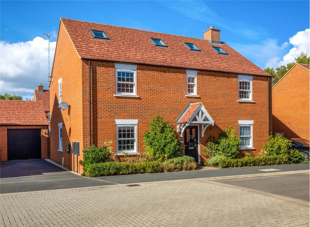 Main image of property: The Swere, Deddington, OX15