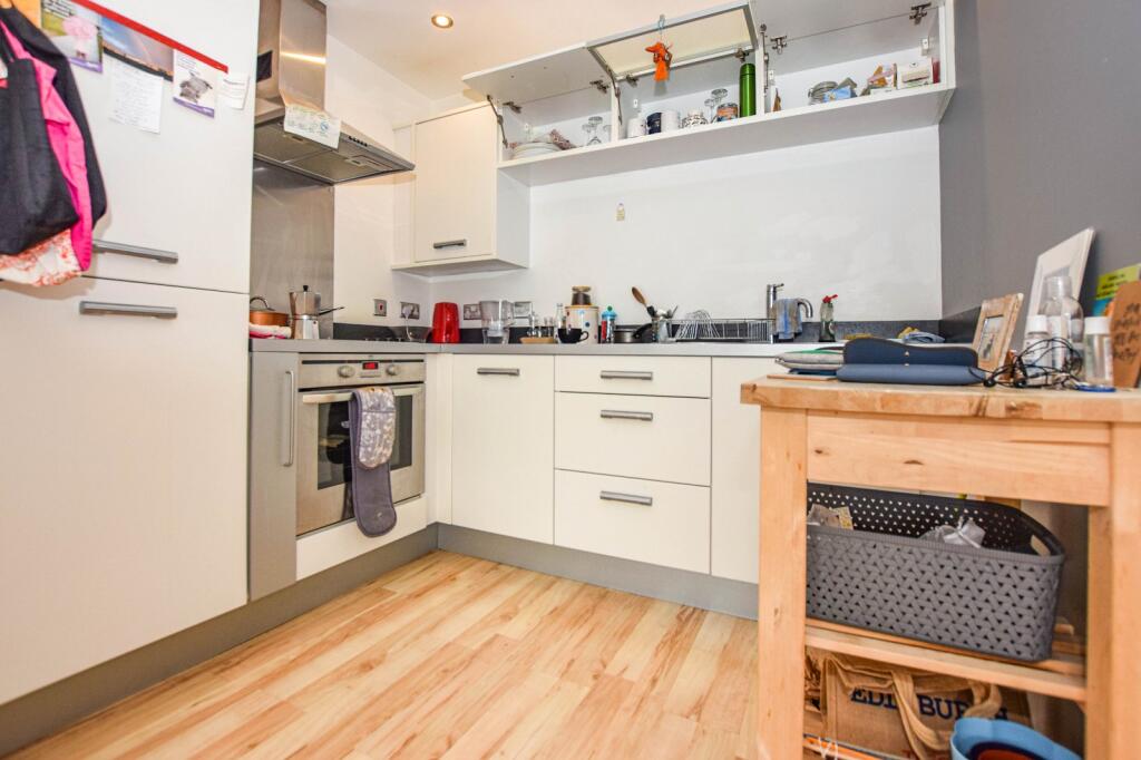 Apartment in Manchester - View 5