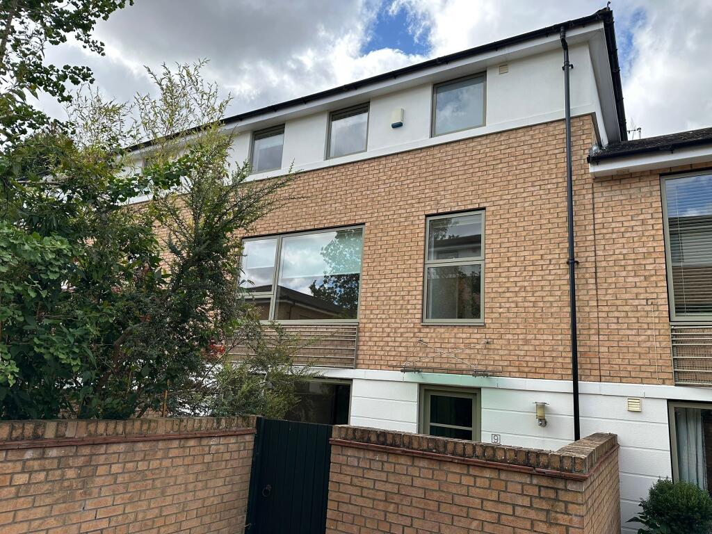 Main image of property: Summerhouse Mews, York