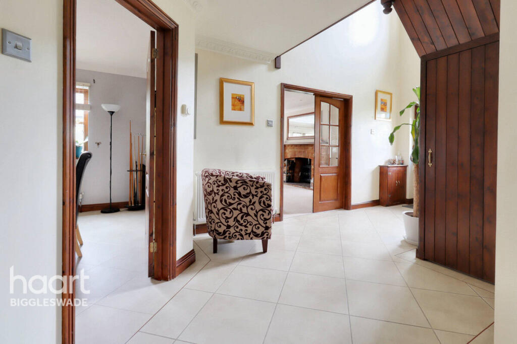 Sutton Road, Eyeworth photo 4