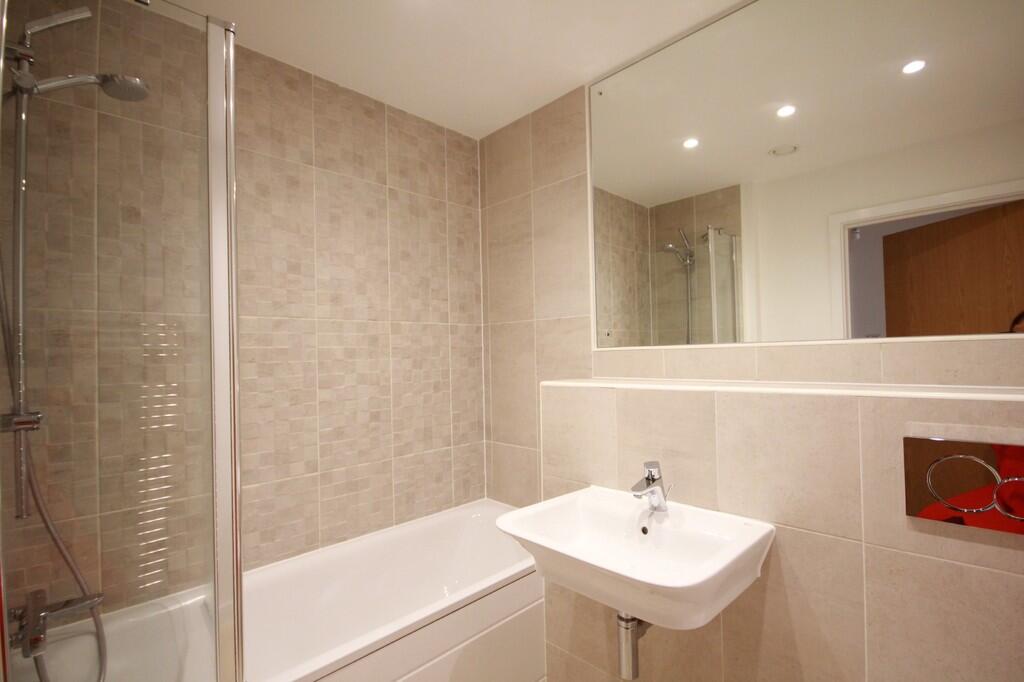 Apartment in Birmingham, Calthorpe Fields - View 4