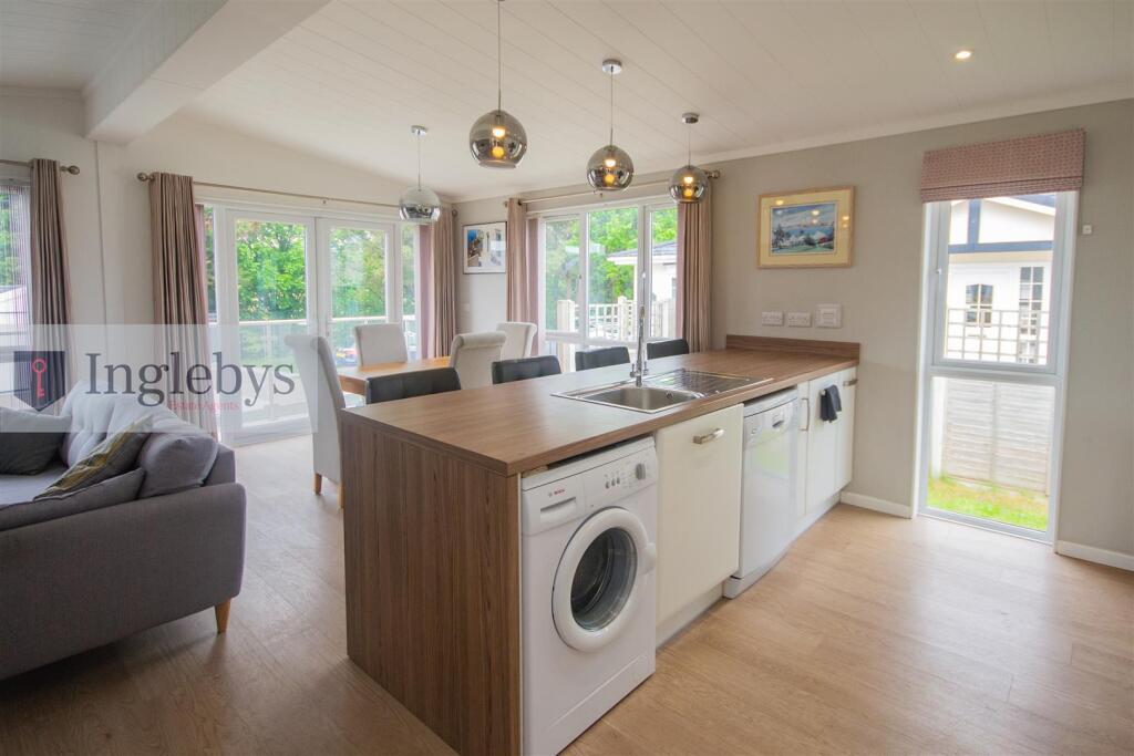 Hazelgrove, Milton Street, Saltburn-By-The-Sea photo 4
