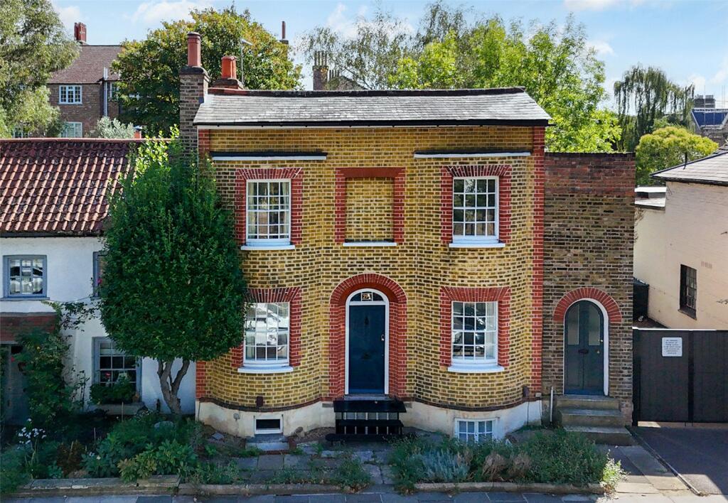 House in Richmond, Kew
