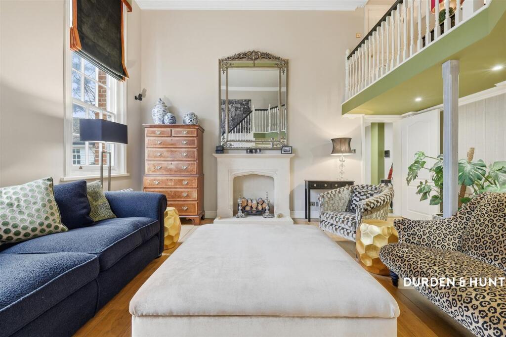Apartment in Chelmsford - View 3