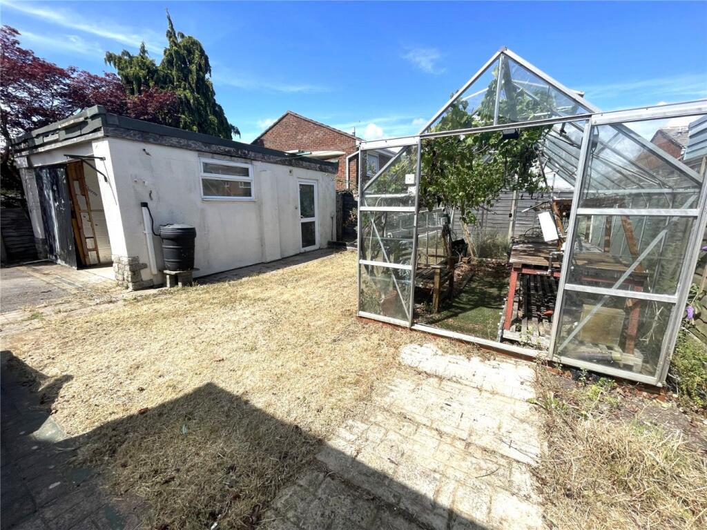 Knights Road, Bournemouth, Dorset, BH11 photo 3