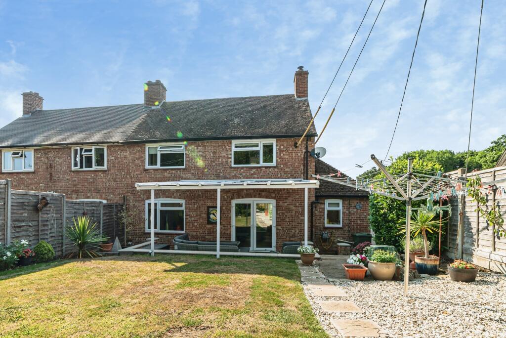 House in Cold Ash, West Berkshire - View 4