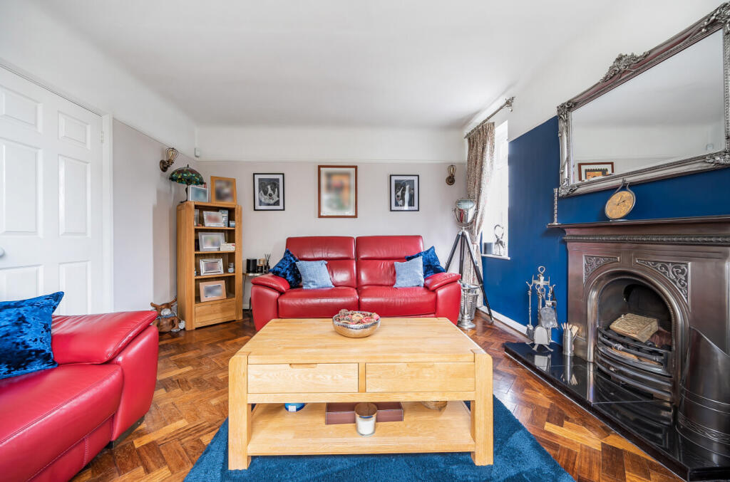 House in Taunton - View 4