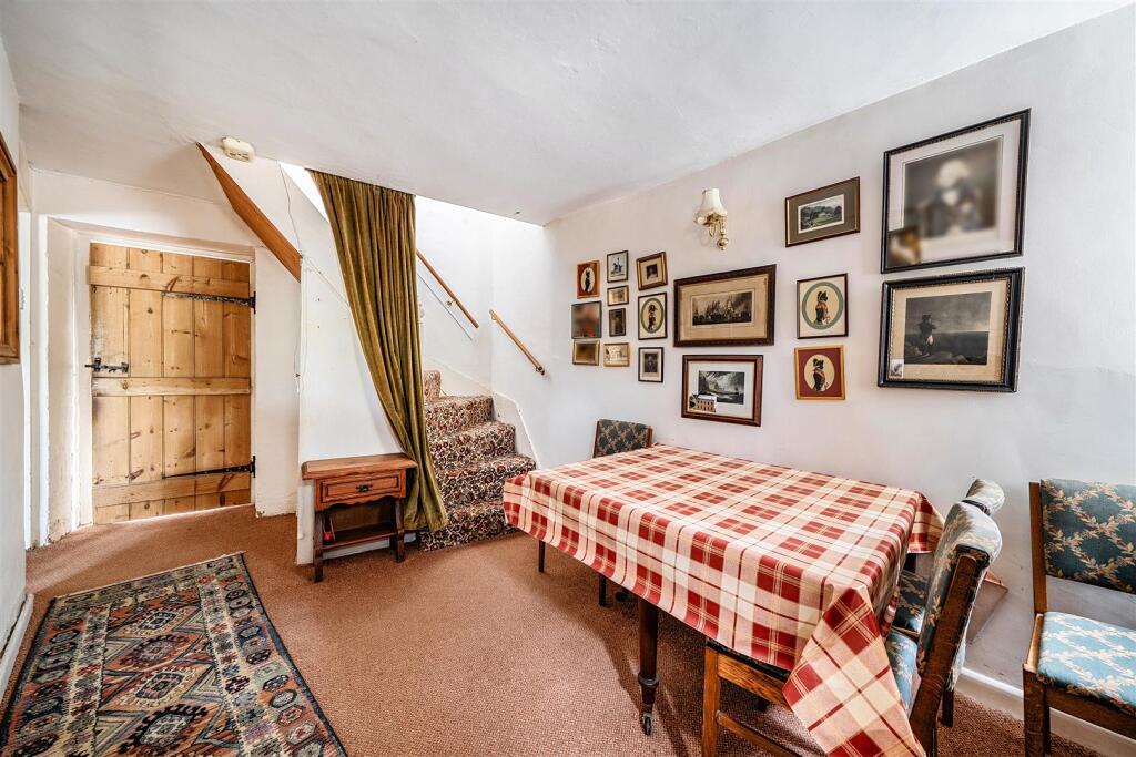 House in Portesham - More
