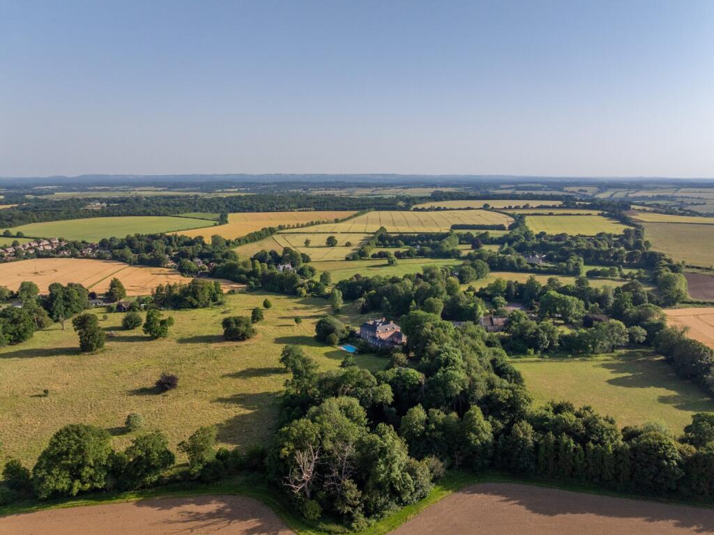House in Chaddleworth, West Berkshire - View 2