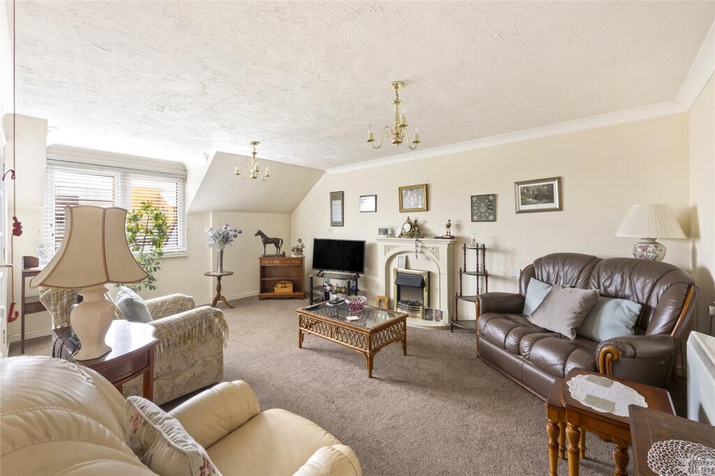 Apartment in Lancing - View 2