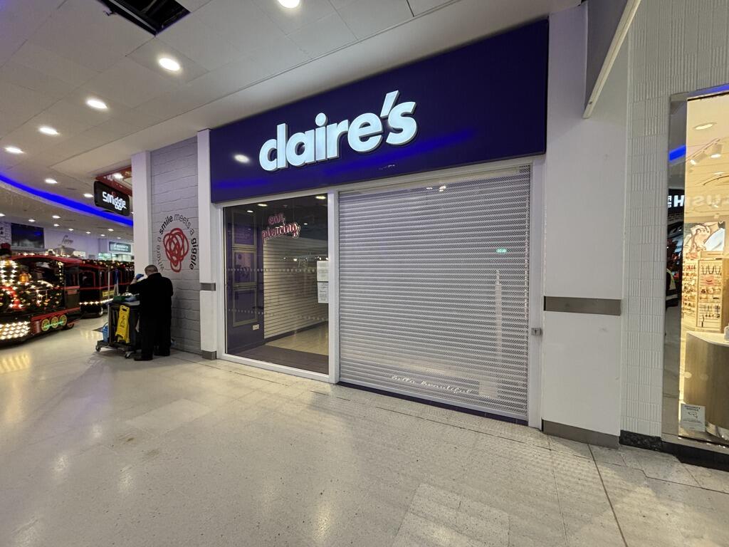 Main image of property: Unit 25a , Cascades Shopping Centre, Commercial Road, Portsmouth, Hampshire, PO1 4RJ