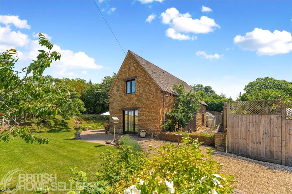 Chapel Lane, Balscote, Banbury, Oxfordshire, OX15 photo 2