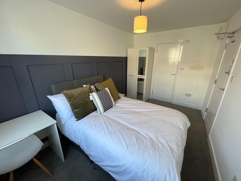 House in Portsmouth - View 4