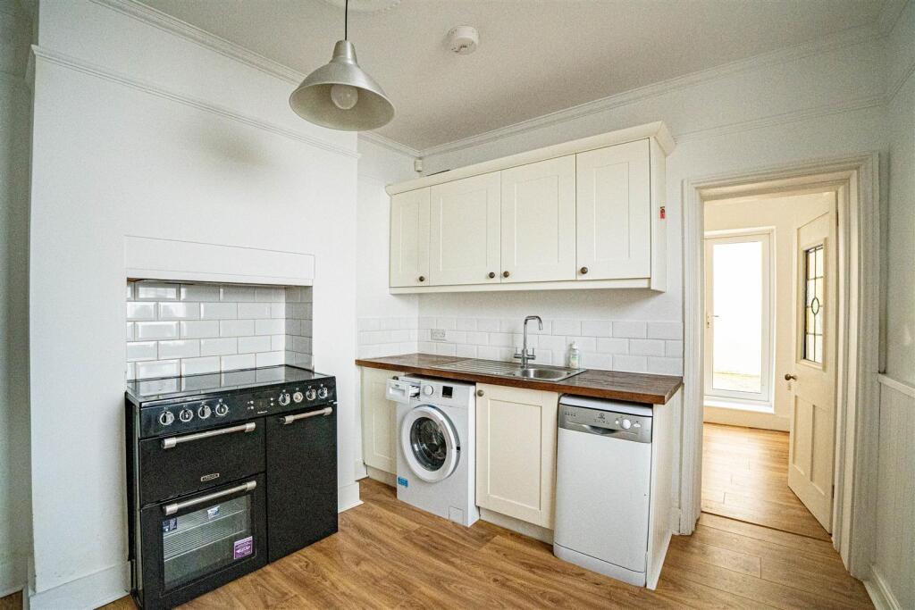 House in Tonbridge - More