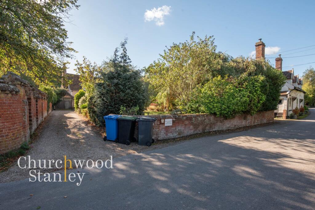 House in Ipswich - View 4