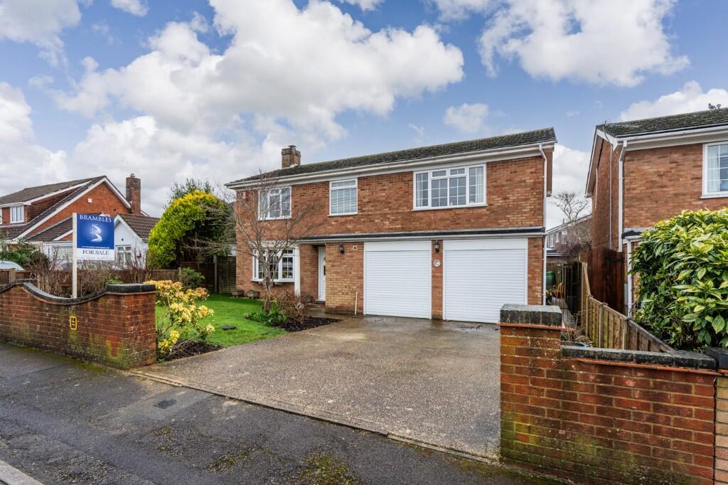 Main image of property: Locks Heath Park Road, Locks Heath, Hampshire, SO31