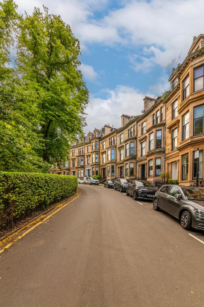 Athole Gardens, Dowanhill, Glasgow photo 2
