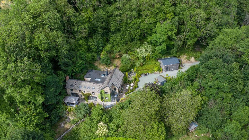 Main image of property: Pontfadog, Llangollen