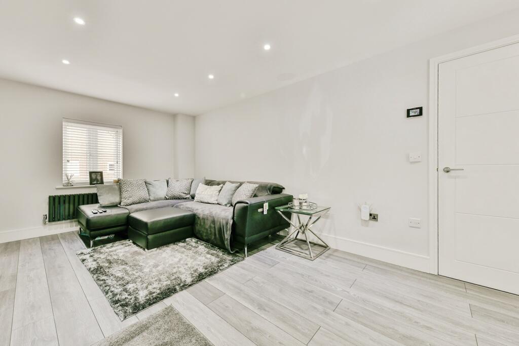 House in Stevenage - View 5