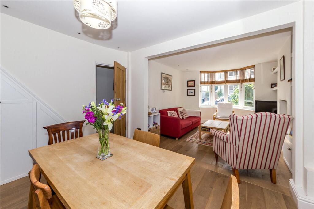 Coleswood Road, Harpenden, Hertfordshire, AL5 photo 4